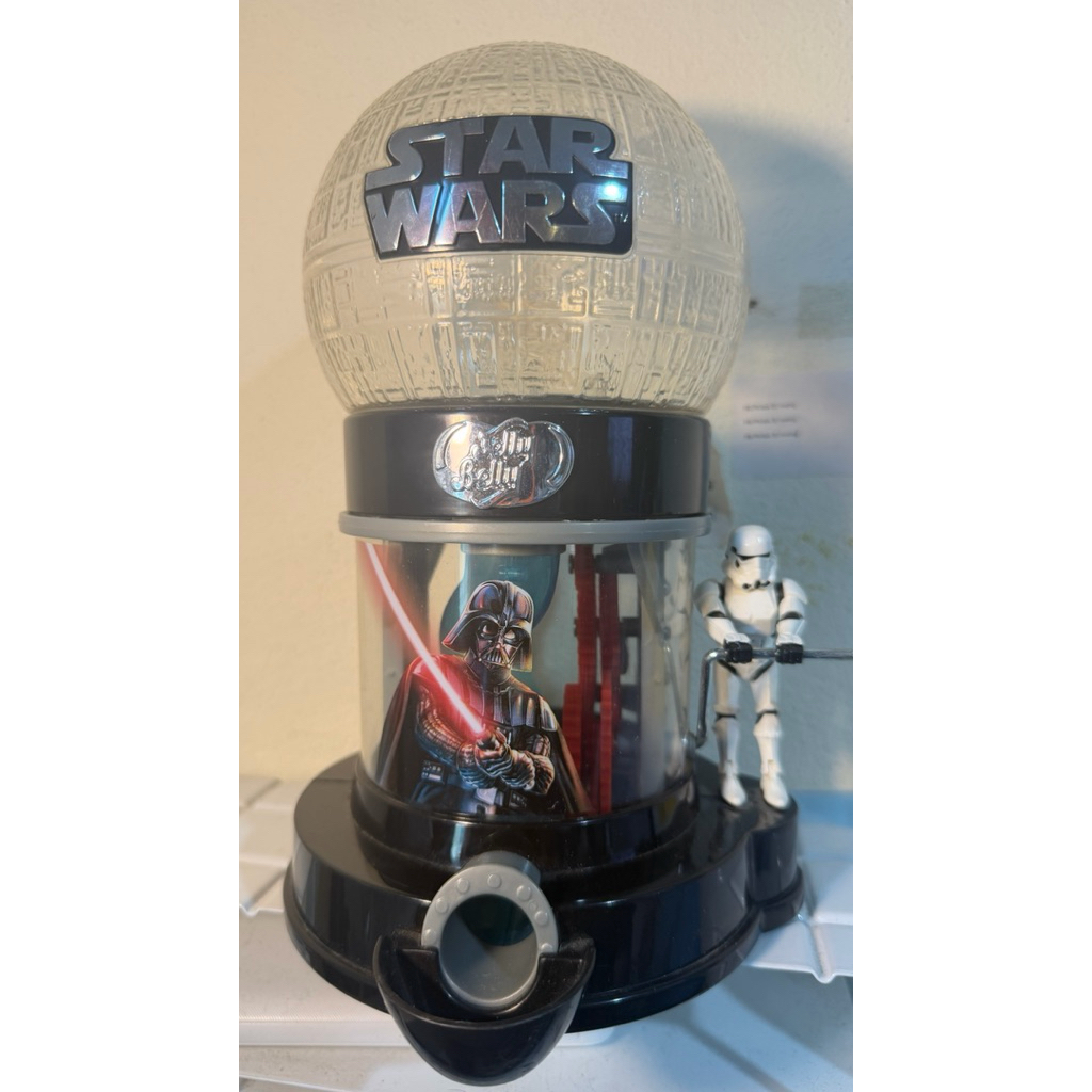 2016 Star Wars Death Star Jelly Belly Candy Dispenser USA