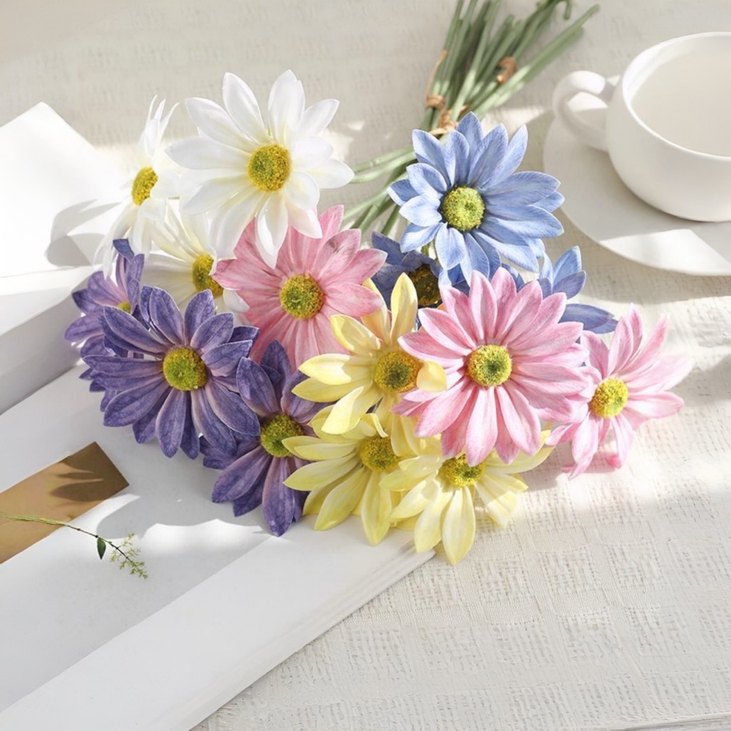 Daisy ดอกเดซี่ สีละมุนมาก ดอกกว้าง10cm ดอกไม้ปลอม พร็อพถ่ายรูป ตกแต่งบ้าน มินิมอล สไตล์เกาหลี ยาว 38 ซม. ดอกไม้ประดิษฐ์