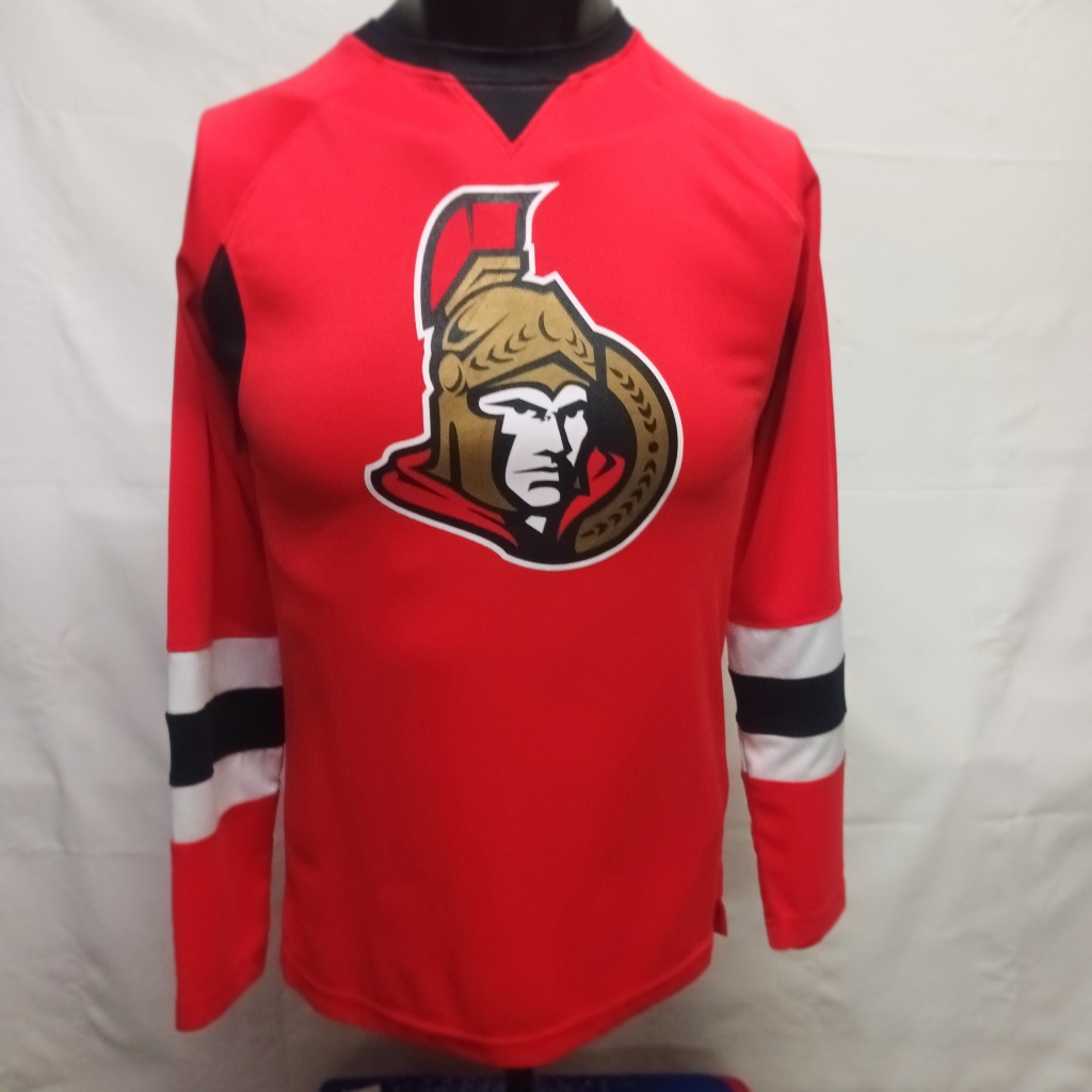 NHL Ottawa Senators top. Size XS READ DETAILS. เสื้อยืดทีม Ottawa Senators จาก NHL ไซส์ XS อ่านรายละ
