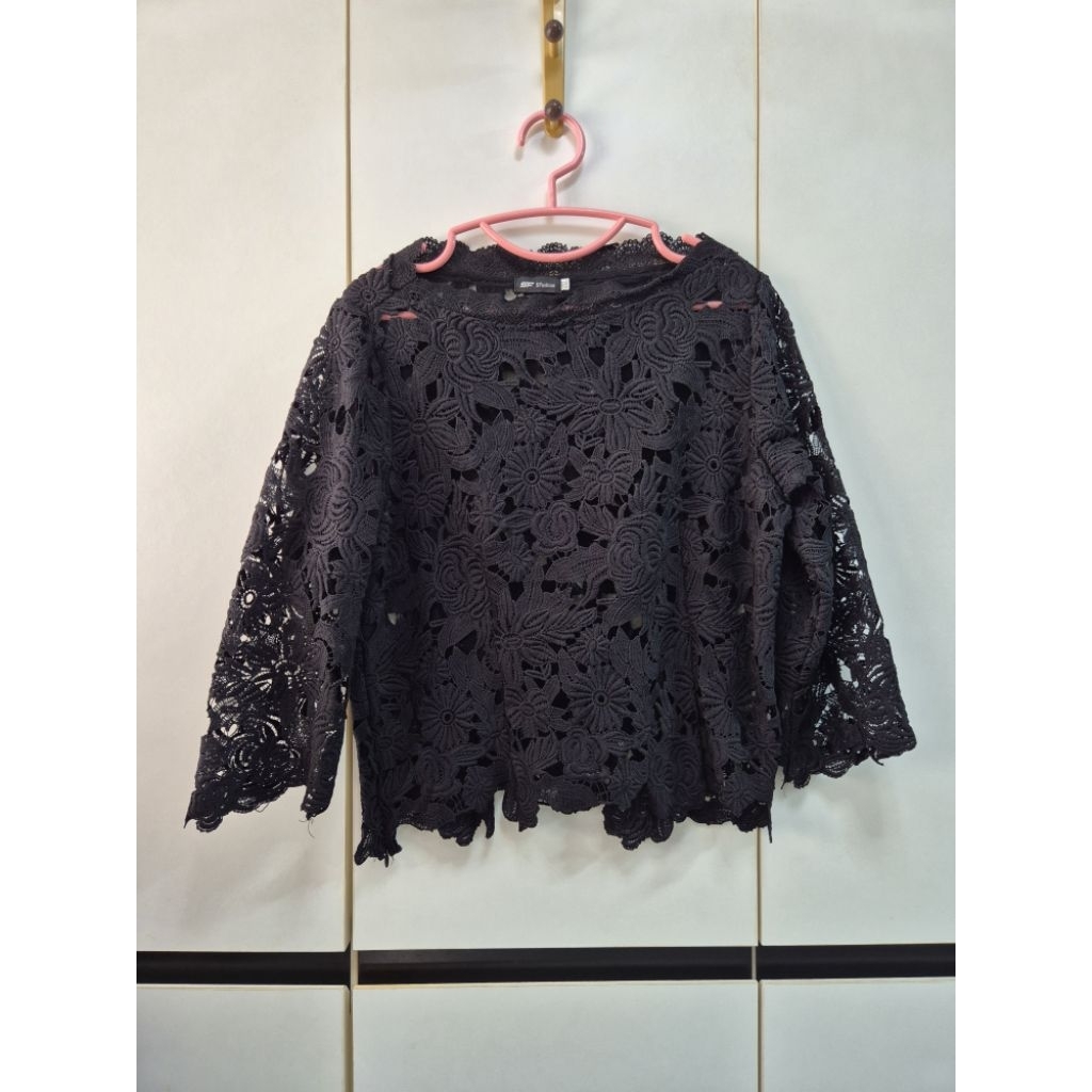 2nd SF SFashion เสื้อผ้าลูกไม้ คอปาด สีดำ สวย ๆ