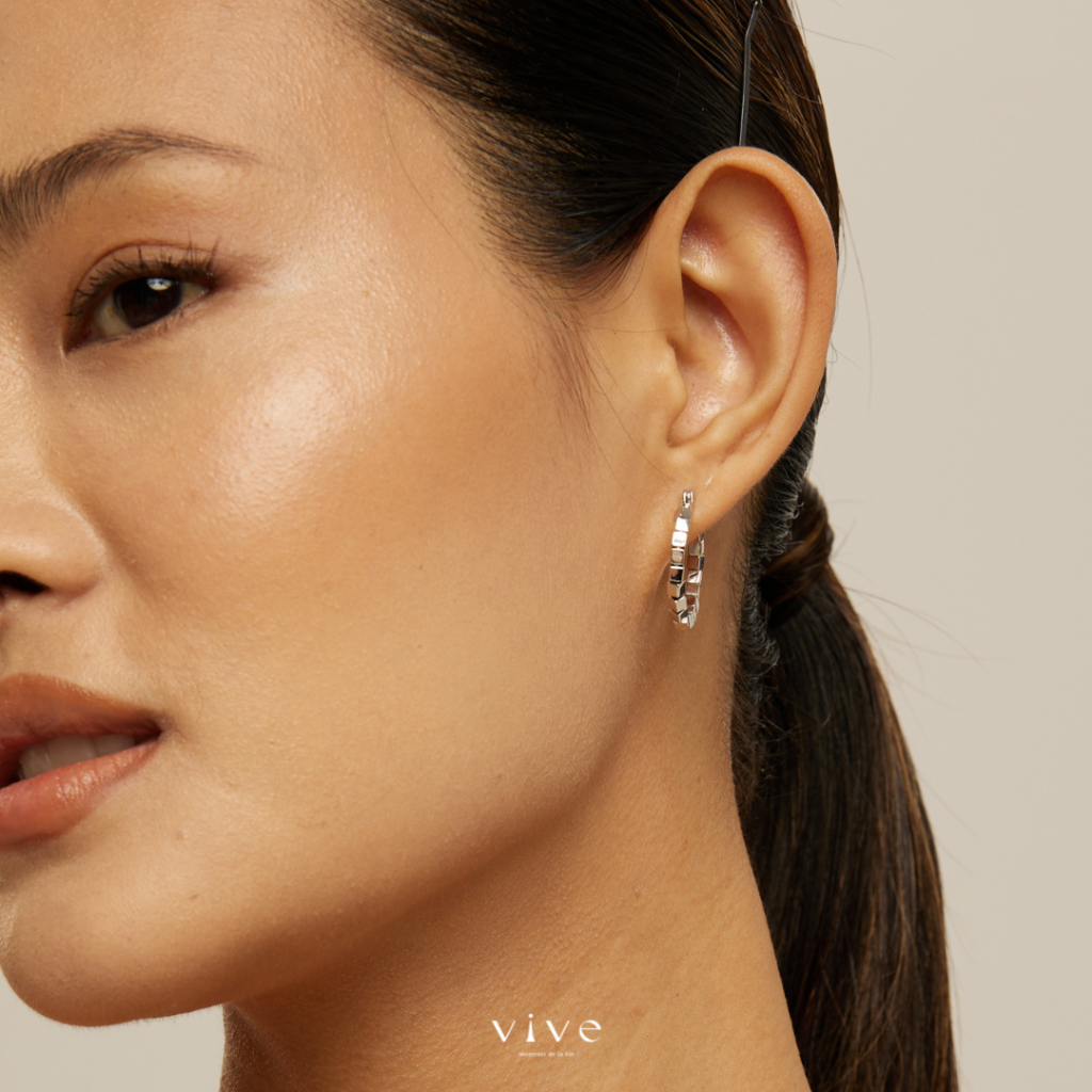 Vive - En Blanc Earrings ต่างหู