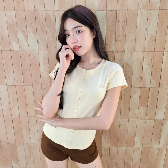 JARINYA (S-M) เสื้อยืดแขนสั้นแต่งซิป ทรงเข้ารูป ปัก JY รูปที่ 4
