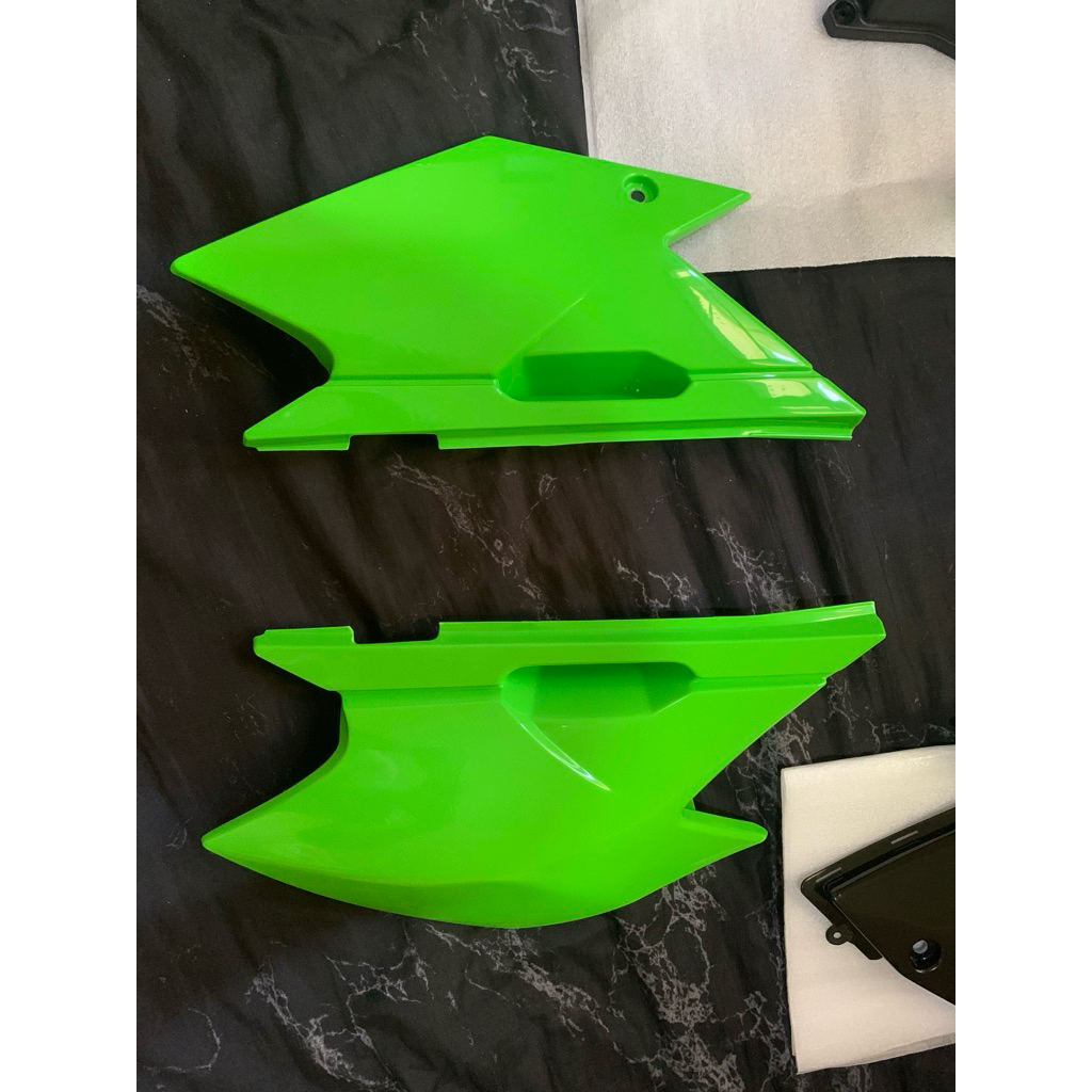 ชุดสีฝาข้างแฟริ่ง KLX140RF KLX140 KLX140G แท้ 100%  เบิกศูนย์คาวาซากิ Kawasaki