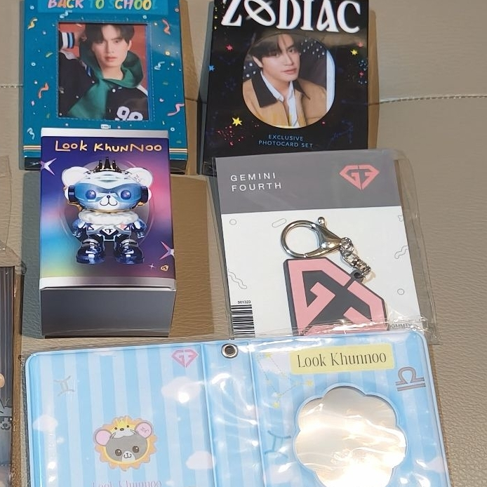 {📬พร้อมส่ง} GMMTV GeminiFourth Official Merchandise | Look Khunnoo