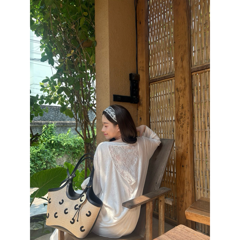 Airy Top — เสื้อแขนยาวซีทรู ดีเทลลูกไม้เปิดหลังน่ารักมากๆ ⭑｡ ° ราคา ถูกที่สุด ดีลบีเคเค แกลเลอรีภาพที่ 9
