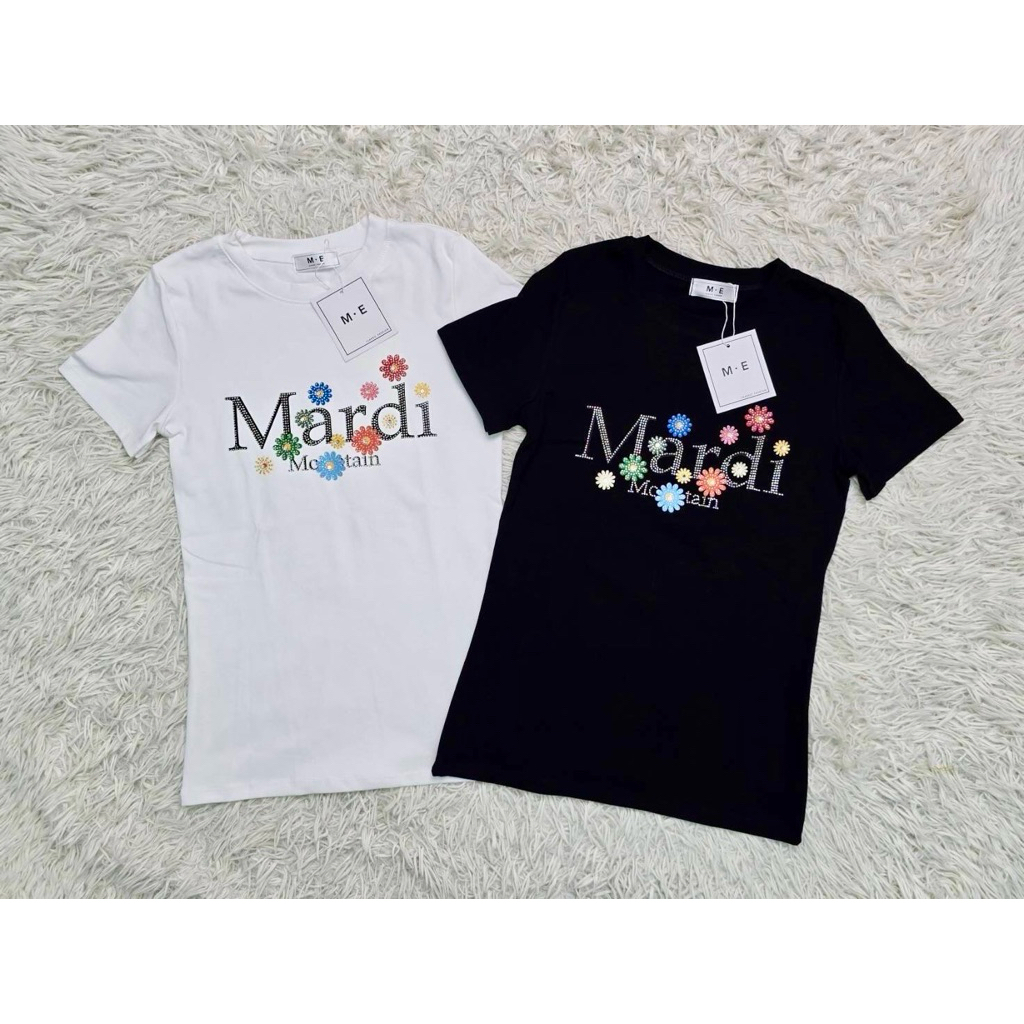 เสื้อยืดคอกลมเนื้อนิ่ม Uniqlo สกรีนลาย🏷 ป้าย me