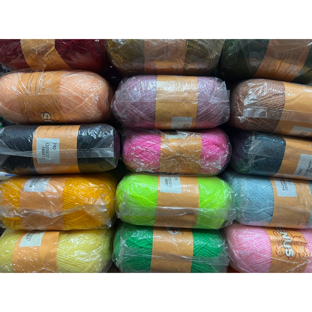 ไหมพรมฟูซอฟเฟอร์100%อคีลิคสีสวยขนนุ่มฟูใช้ทำตุ้กตาและงานฝีมือหมวกผ้าคลุม
