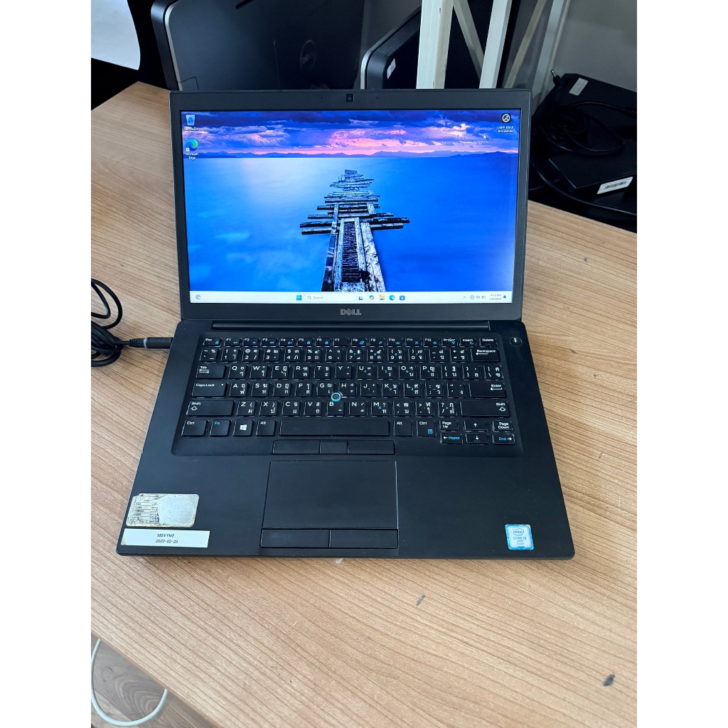 Dell Latitude 7480 Cpu i5-6300U Ram 8GB SSD M.2 256GB สุขภาพแบต 62% จอมีรอยจุด