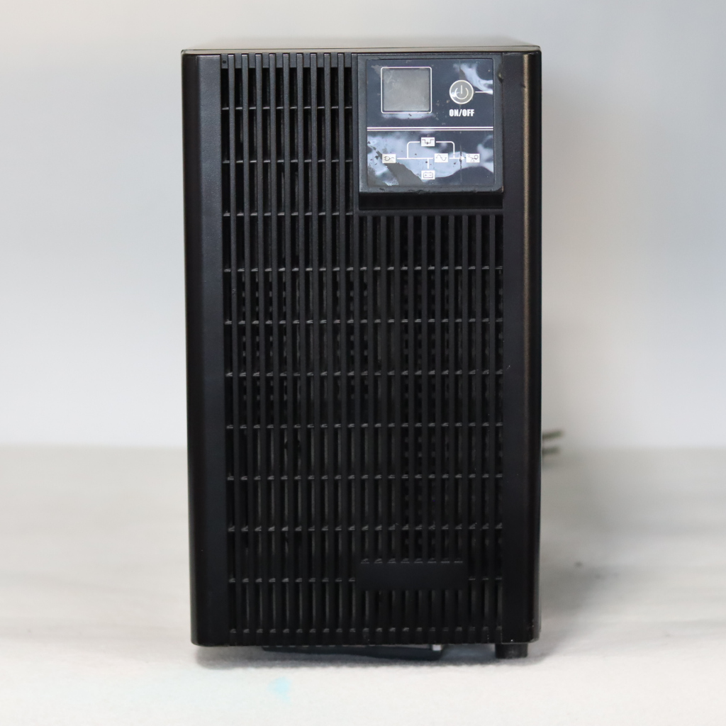 เครื่องสำรองไฟ Syndome รุ่น TE2000  2000VA / 1400 Watt  เครื่องไม่รวมแบต เครื่องสำรองไฟ