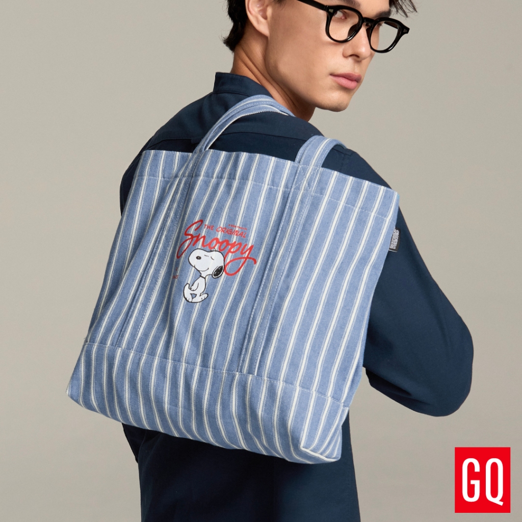GQ x PEANUTS™ Collection - Canvas Tote & Socks คอลเลกชันกระเป๋าผ้าลายสนูปปี้กับถุงเท้าลายสนูปปี้ ลิขสิทธิ์แท้
