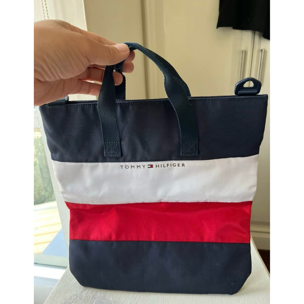 กระเป๋า Tote ผ้า ยี่ห้อ  Tommy Hilfiger จาก USA