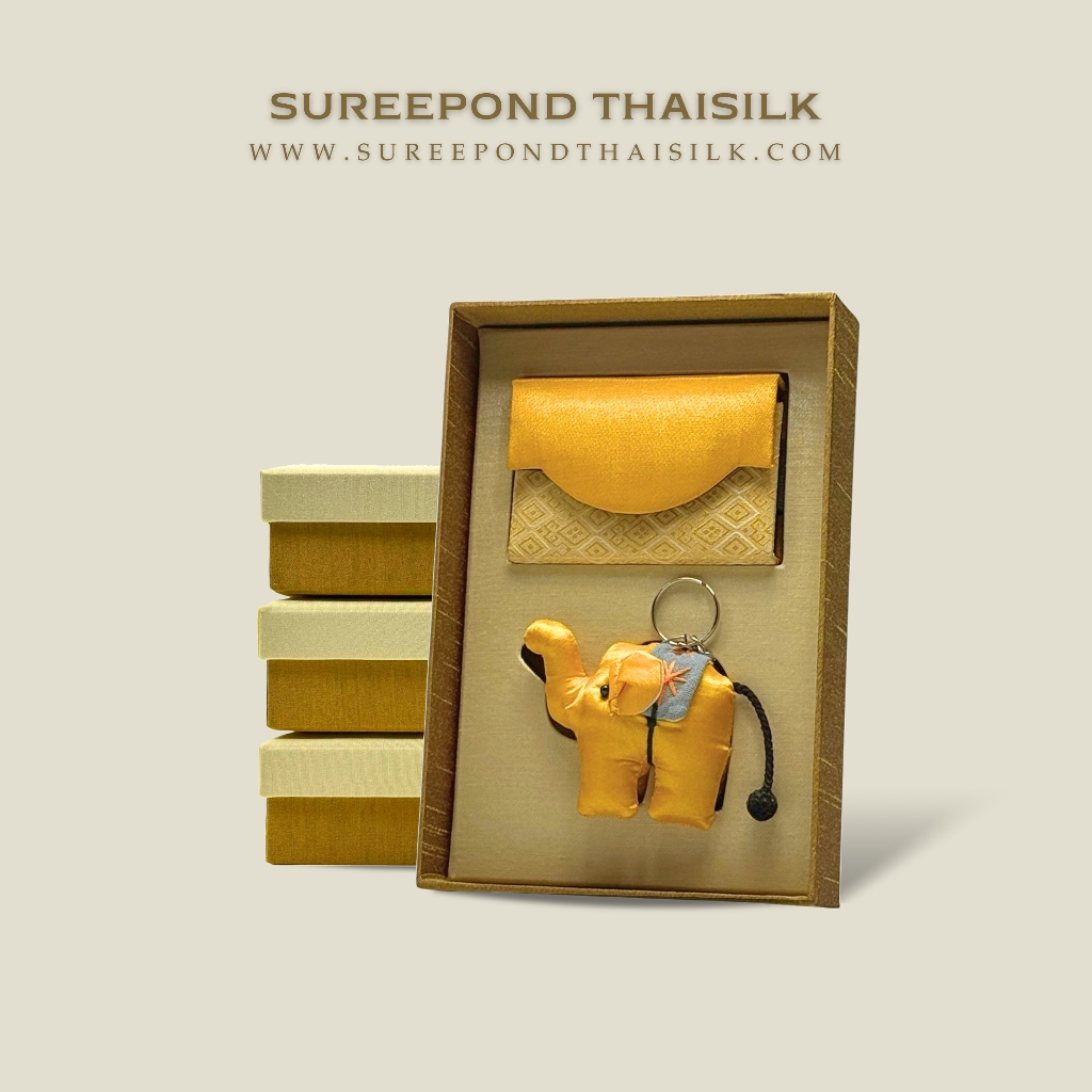 ❖ กล่องชุดของขวัญผ้าไหม ❖ [ SET ผ้าพันคอ ] Gift Set Premium