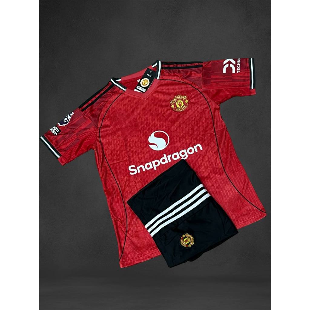 ชุดบอล MEN/U RED- HOME Season2025/26 แขนสั้น ฤดูกาลใหม่ ชุดฟุตบอลผู้ใหญ่ เสื้อ + กางเกง