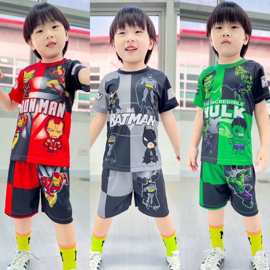 ชุดเด็กผู้ชายฮีโร่ เสื้อแขนสั้นกางเกงขาสั้น รุ่นตาราง ผ้าไมโครนาเรียบ