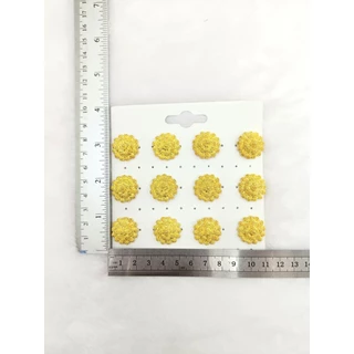 กระดุมชุดไทย 1 แพ็คมี 12 ชิ้น(มีหลายลายให้เลือกเลยค่ะ)