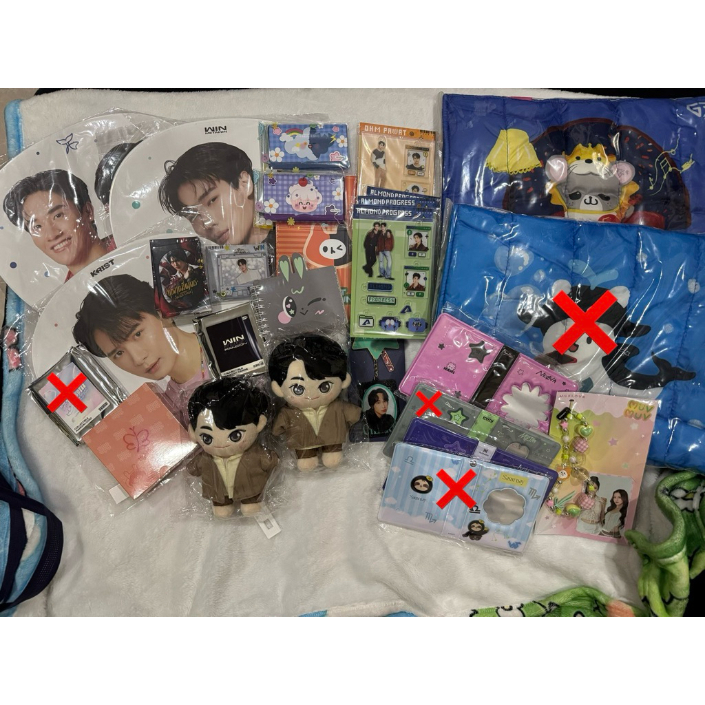 ปล่อยของในถุงสุ่ม lucky bag gmmtv สนใจสินค้าแจ้งรายละเอียดผ่านแชทค่ะ