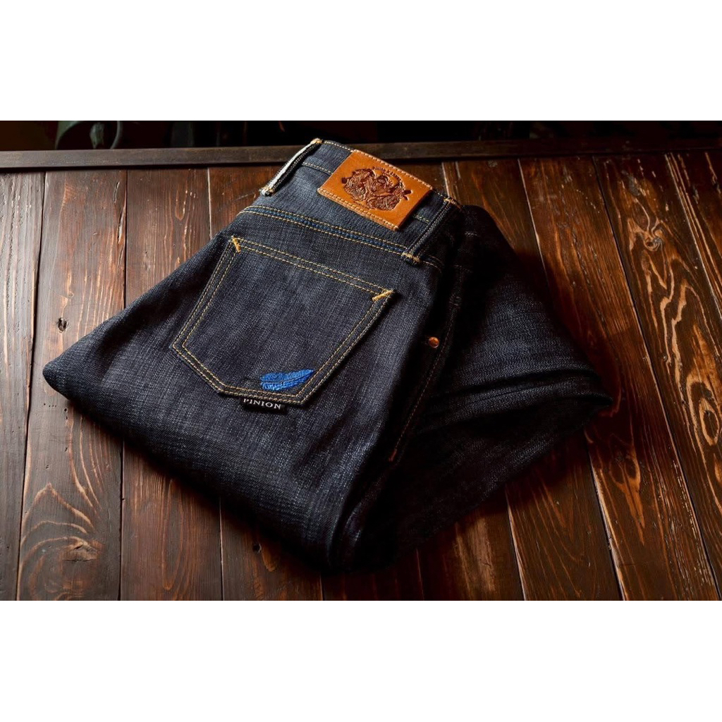 กางเกงยีนส์21ozpiniondenimxLannadenim21ozสีindigoริมแดงมีทรงกะบอกเล็กและกะบอกตรง