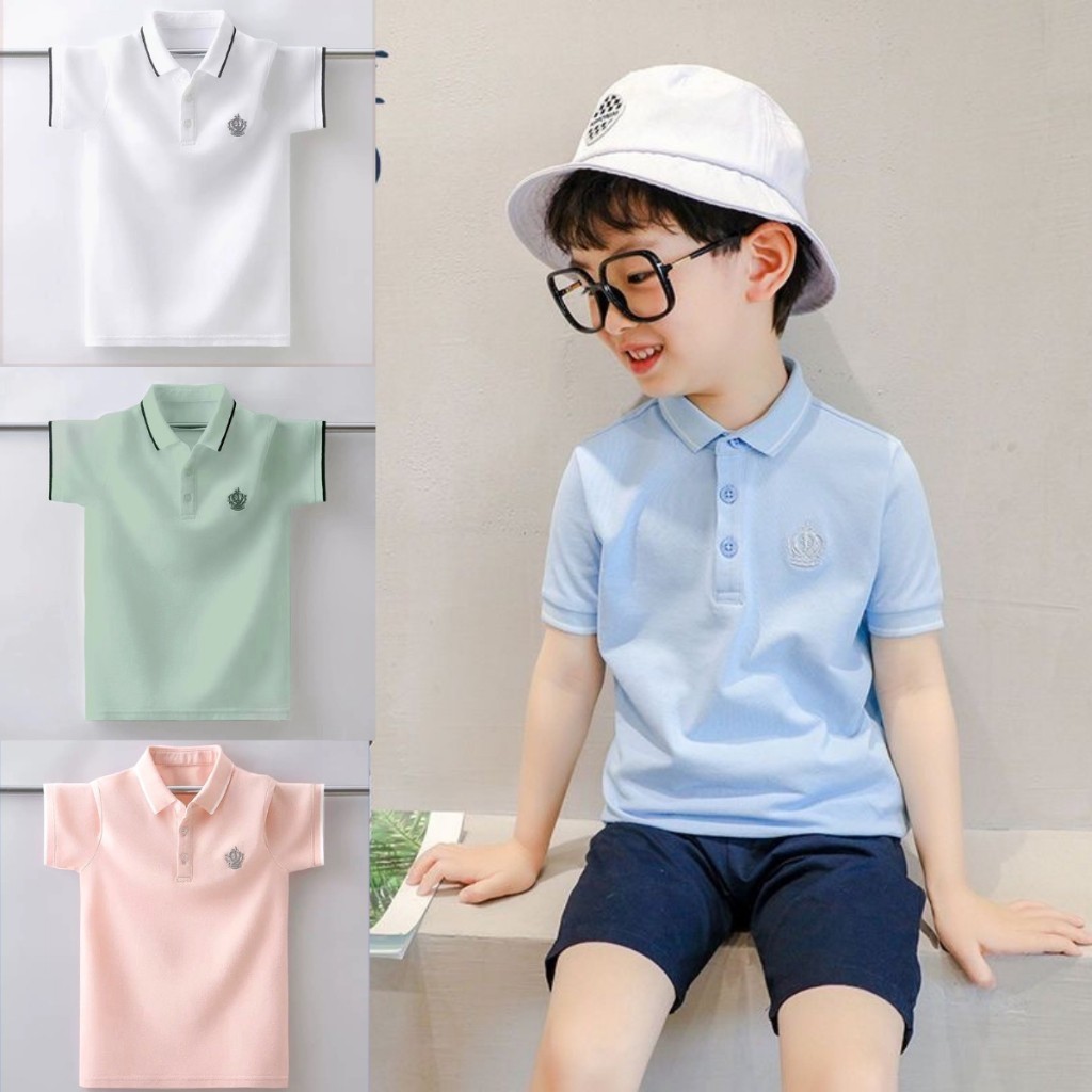 【จัดส่งจากประเทศไทย】เสื้อโปโลแขนสั้นสไตล์เกาหลีสำหรับเด็กผู้ชาย เหมาะสำหรับทุกโอกาส ดีไซน์ทรงพอดีตัว ใส่สบาย