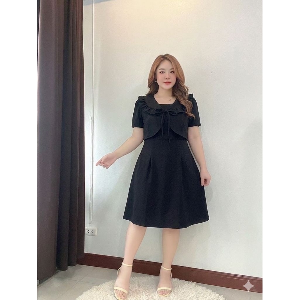 NEW ชุดเดรสสาวอวบ ผ้าวูลเวฟสีพื้นทั้งชุดแต่งระบายผูกโบว์ ทรงปล่อยไม่มียางสีม็อค มีเชือกผูกเอวขนาดฟรีไซส์รอบอก 40-47 นิ้ว