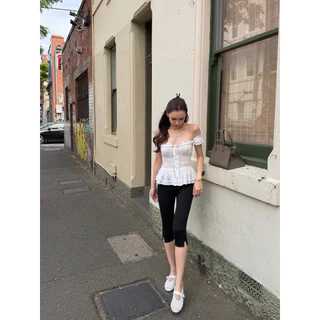 MACHMACHTHELABEL - Emily Lace Top (เสื้อลูกไม้ off-shoulder) - (PREORDER)**