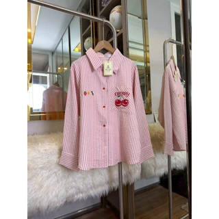 (อก 50“) เสื้อเชิ้ตแขนยาว ปักเชอร์รี่ 🍒แต่งกระเป๋าหน้า >>เนื้อผ้าบับเบิ้ลฟู