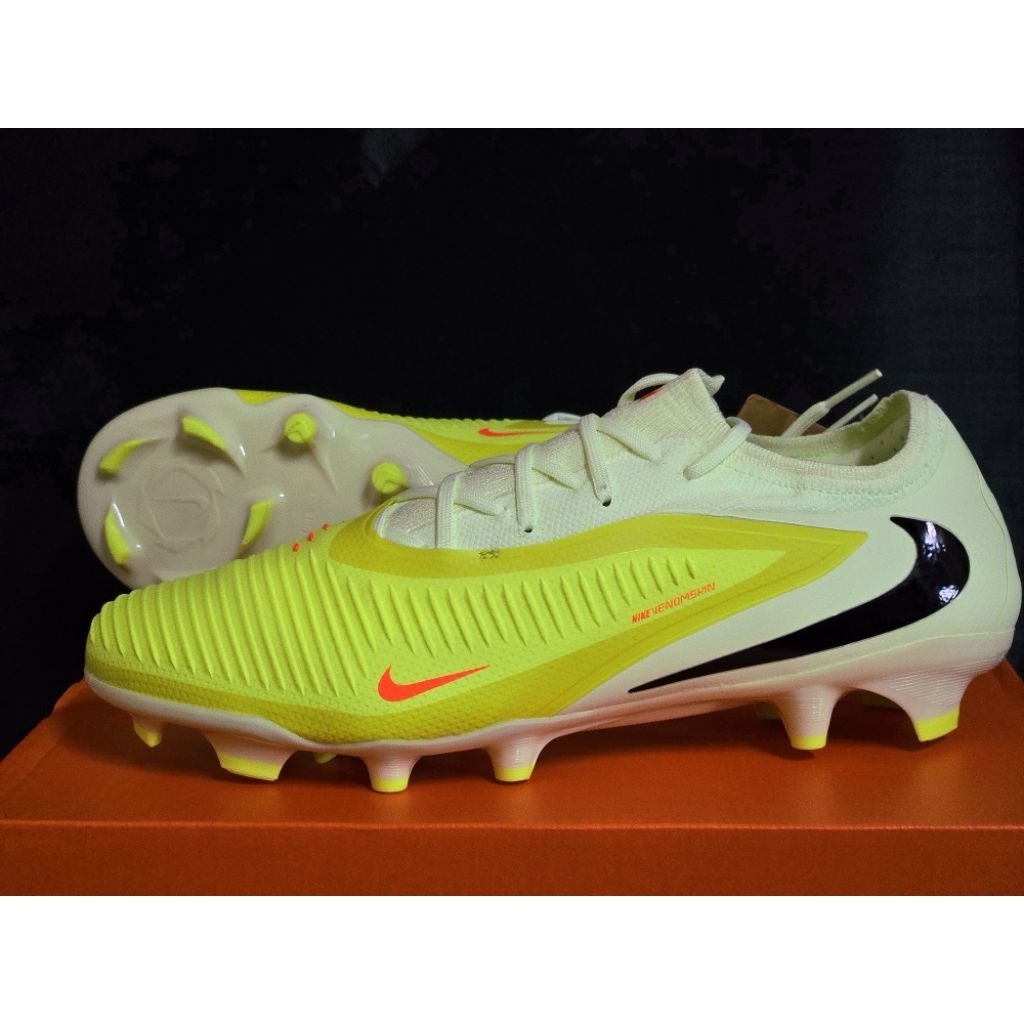 Nike Phantom 6 Low PRO FG**รองท็อป** รหัส HJ4122-800
