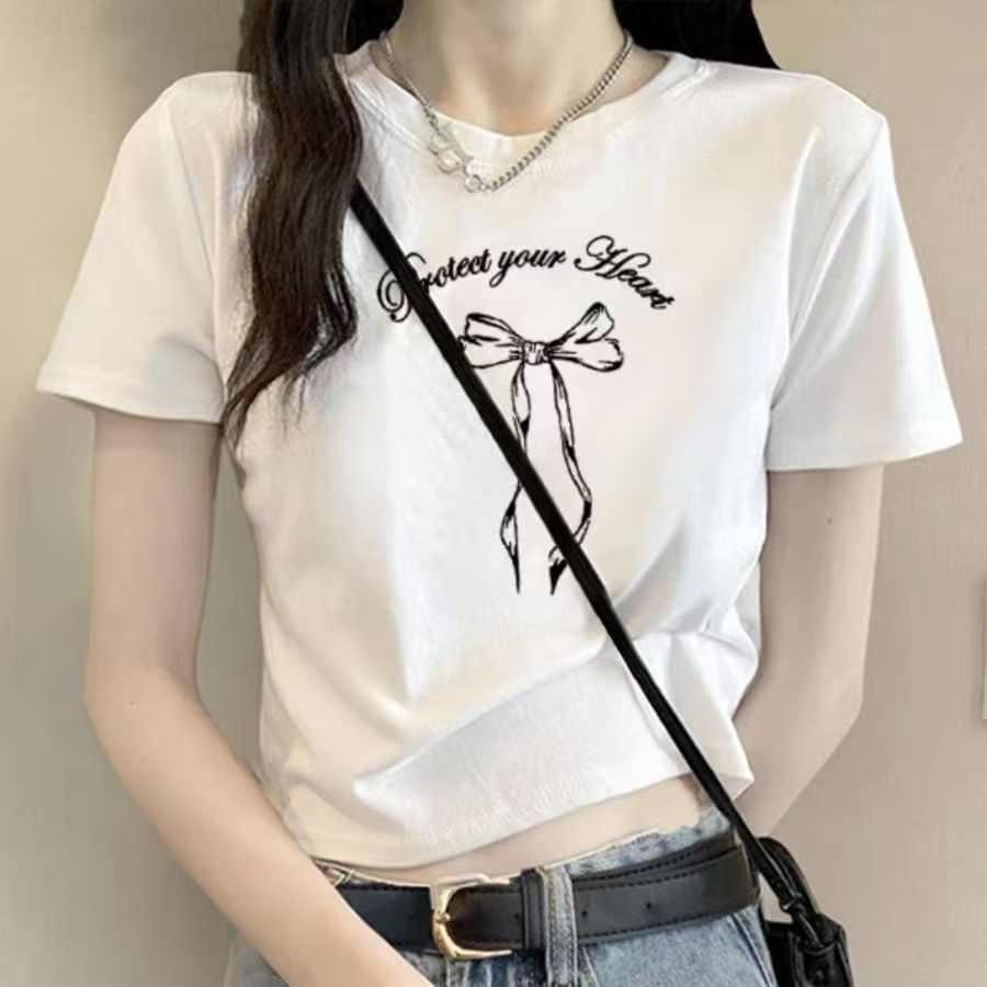 เสื้อครอปคอกลม สกรีนลายโบว์ สวยๆ E8030