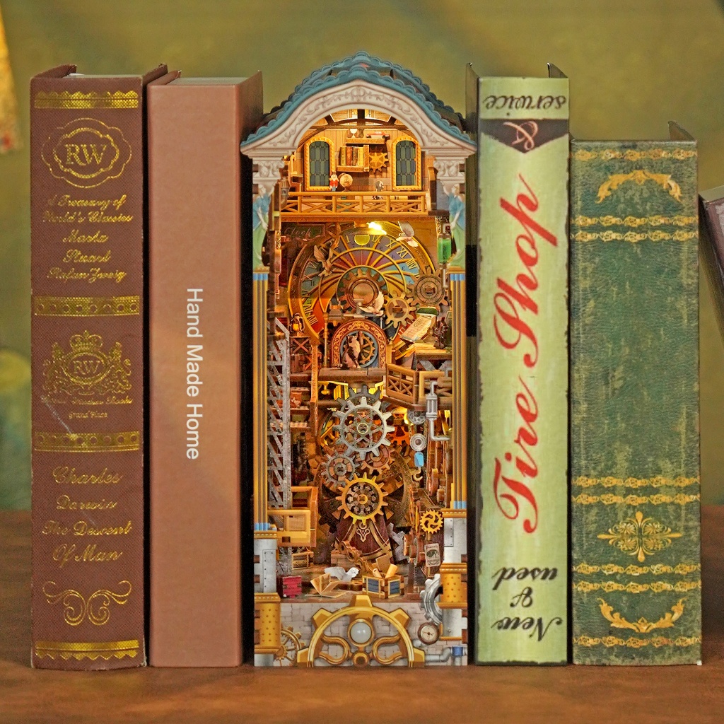 [ส่งด่วน กทม.] กล่องกั้นหนังสือ DIY Book Nook ประกอบเอง Clock Tower ของเล่น แต่งบ้าน Tonecheer TQ136
