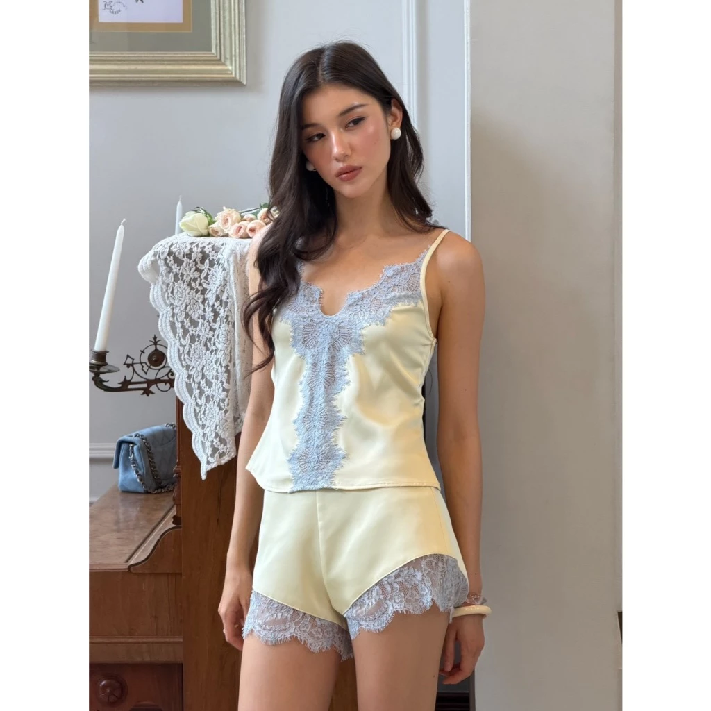 Fabrique.co - Leni Set ชุดเซทลูกไม้ ชุดเซทแฟชั่น ชุดไปเที่ยว ชุดออกงาน