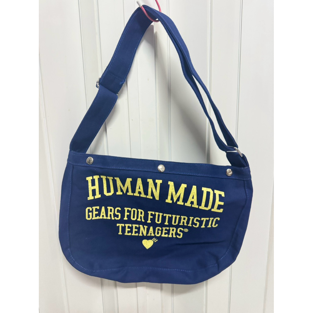 กระเป๋าผ้าhuman made สายปรับได้