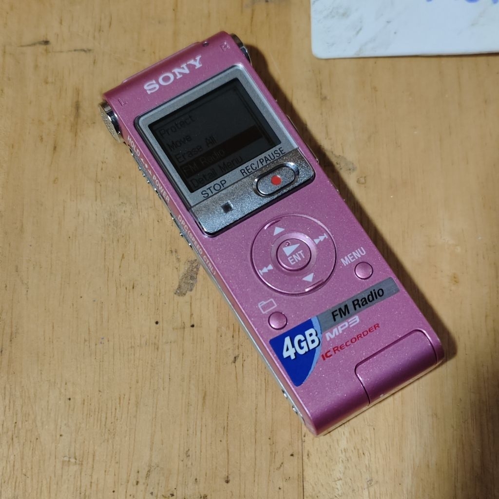 เครื่องบันทึกเสียงดิจิทัล Sony (Digital Voice Recorder) รุ่น ICD-UX200F สีชมพูพาสเทล