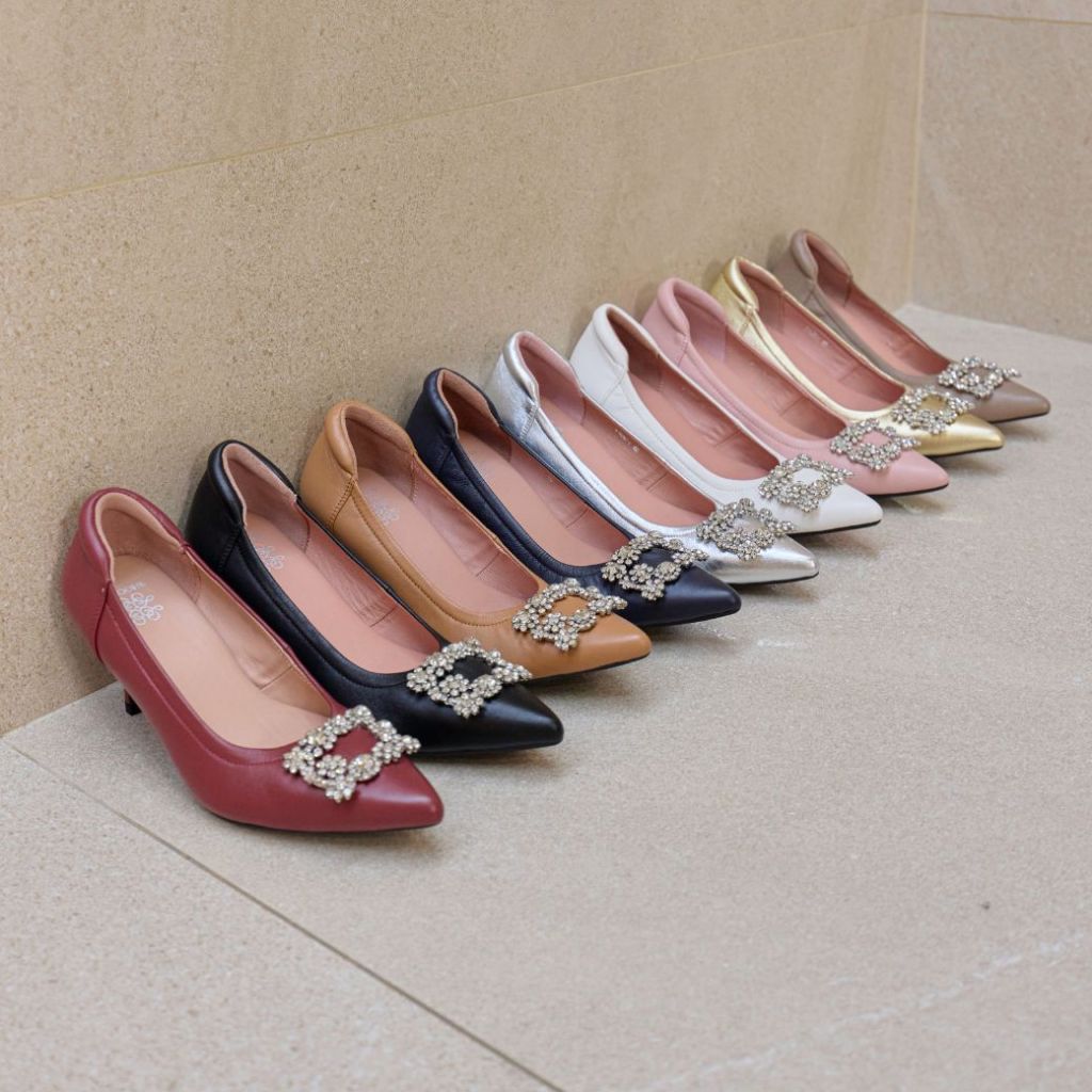 Shoowy clearancesale รองเท้าหนังแกะ รุ่น Berlina