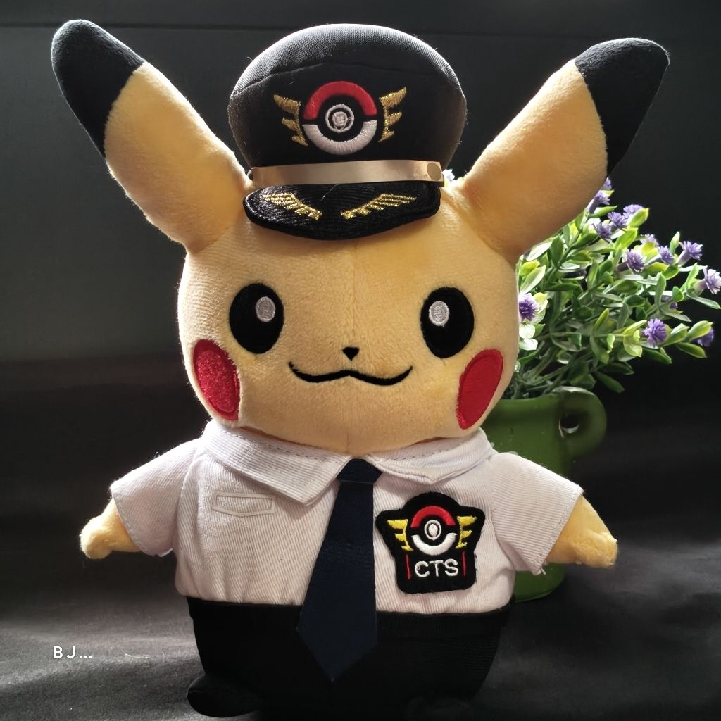 ตุ๊กตา Pokemon Center Japan New Chitose Airport Limited Pikachu Pilot แท้💯