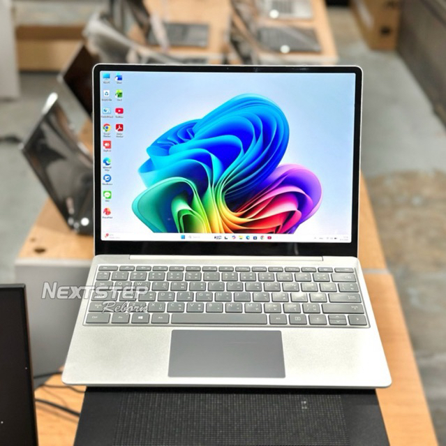 Microsoft Surface Go 1 จอทัชสกรีน 12.4“ Core i5 Gen10 Ram 16 SSD 256GB มือสอง สภาพดี