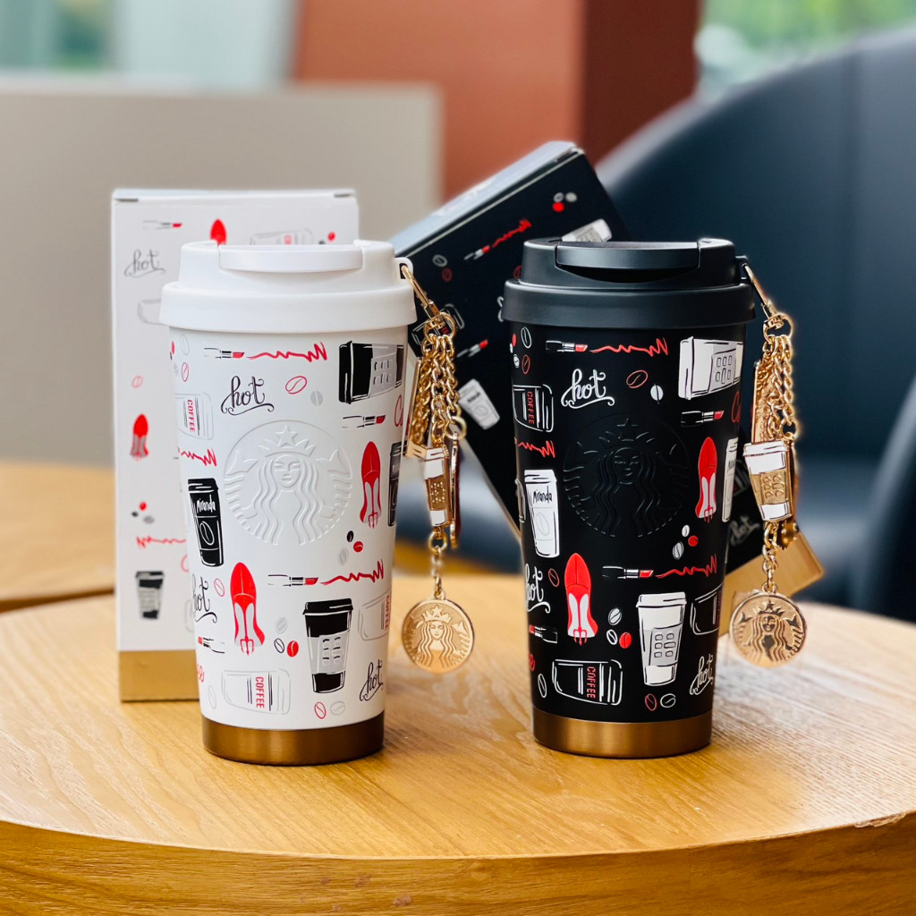 Starbucks China Online [ของแท้ พร้อมส่ง] แก้วสแตนเลส ลายกราฟฟิตี้  Prada ตัวอักษรสีดำขาว
