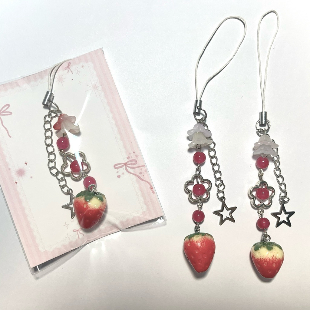thebrinc.c strawberry keychain | พวงกุญแจสตอเบอร์รี่ พวงกุญแจห้อยโทรศัพท์