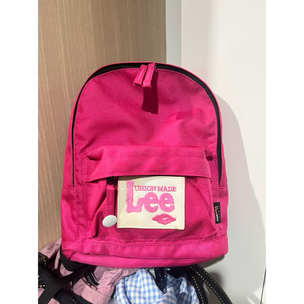 ส่งต่อ กระเป๋าเป้จิ๋ว mini backpack Lee 💗🖤 ของแท้ 💯
