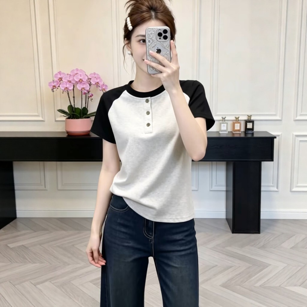 เสื้อแฟชั่นผู้หญิงสไตล์เกาหลี สีทูโทนแขนสโลป แขนสั้นใส่ง่าย แมทง่าย ดูเพรียวและมีสไตล์