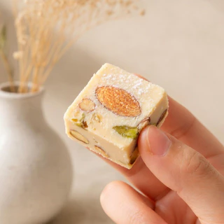 NEW!! นูกัตคิ้วบ์ธัญพืช อัลมอนด์ เมล็ดฟักทอง เม็ดมะม่วงหิมพานต์ นุ่มอร่อย ธัญพืชกรอบกรอบ หวานน้อย