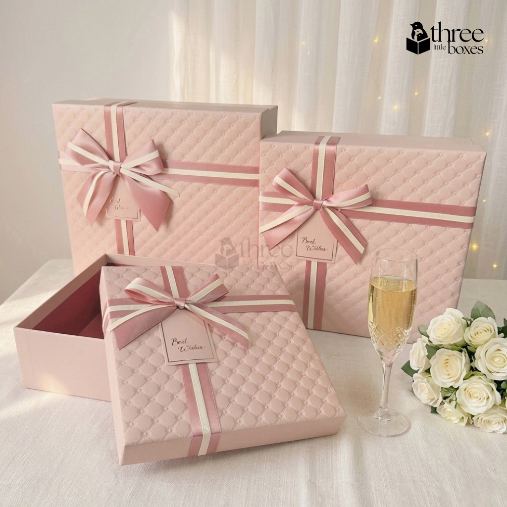 กล่องของขวัญสำเร็จรูป รุ่นBelle ปั้มนูนลายควิลท์ Diamond กล่องใส่ของชำร่วย จัดกิ๊ฟเซ็ต Gift box