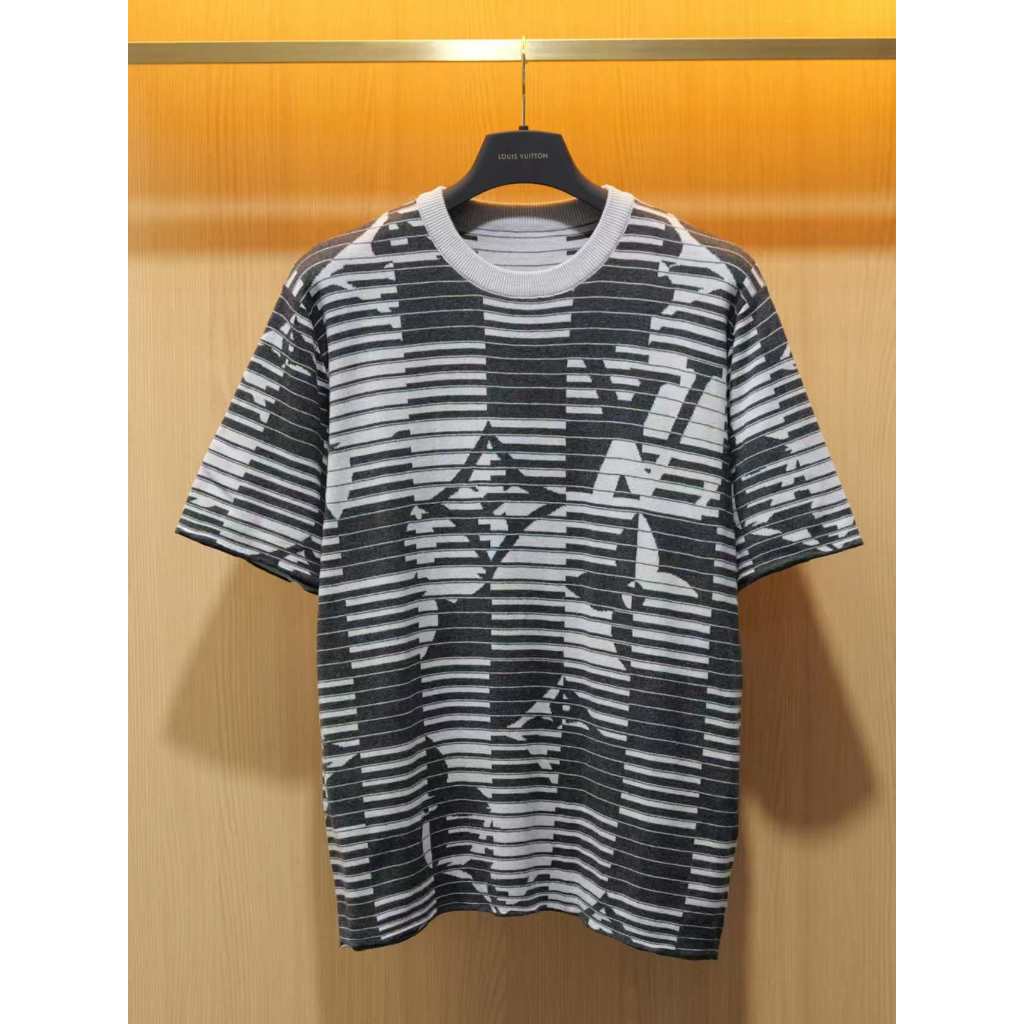 【fashion】เสื้อยืด  26SS รูปภาพจริง งานสูงสุด คุณภาพดี ใส่สบาย ใส่ได้ทั้งผู้ชายผู้หญิง