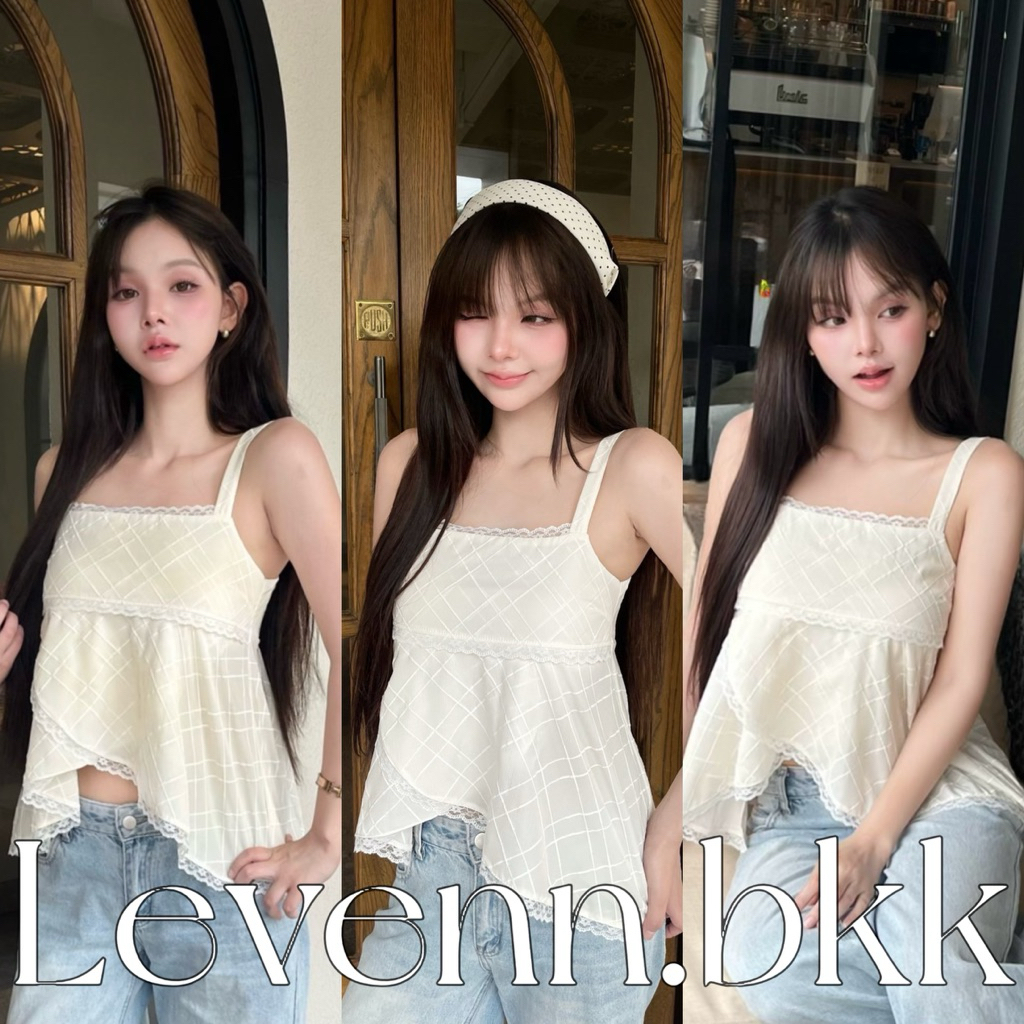 Levenn.bkk • Gummy Top  เสื้อสายเดี่ยว แต่งลูกไม้ ระบายชาย สวย น่ารัก กระชับพอดี ผู้หญิง Clothing