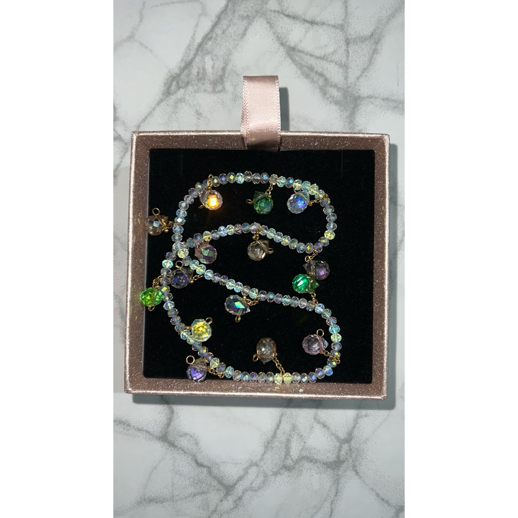 กำไลข้อมือลูกปัดเพชรคริสตัล แบรนด์ Molly Jewelry