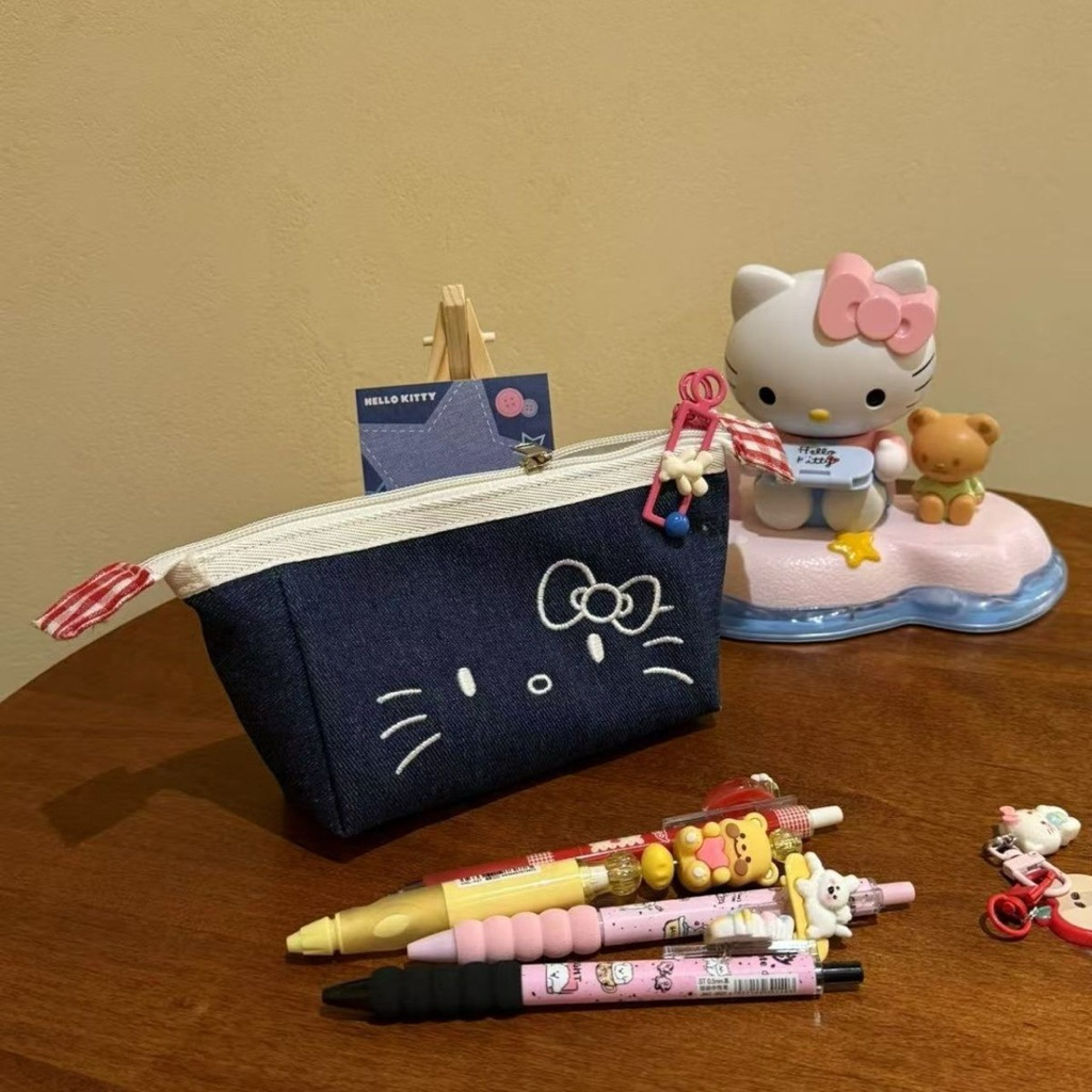 สินค้าพร้อมส่ง กระเป๋าดินสอผ้ายีนส์ปักลาย Hello Kitty กระเป๋าเก็บเครื่องเขียนความจุขนาดใหญ่  #28