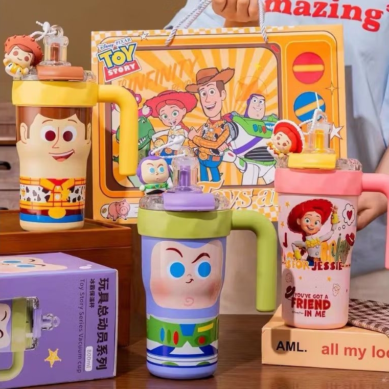 แก้วน้ำเก็บอุณหภูมิ Disney สินค้าลิขสิทธิ์แท้💯💯💯 แบบมีหลอดดูด สแตนเลส 316 ขนาดความจุ 800 ml มี 7 ลาย ราคาใบละ 529 บาท