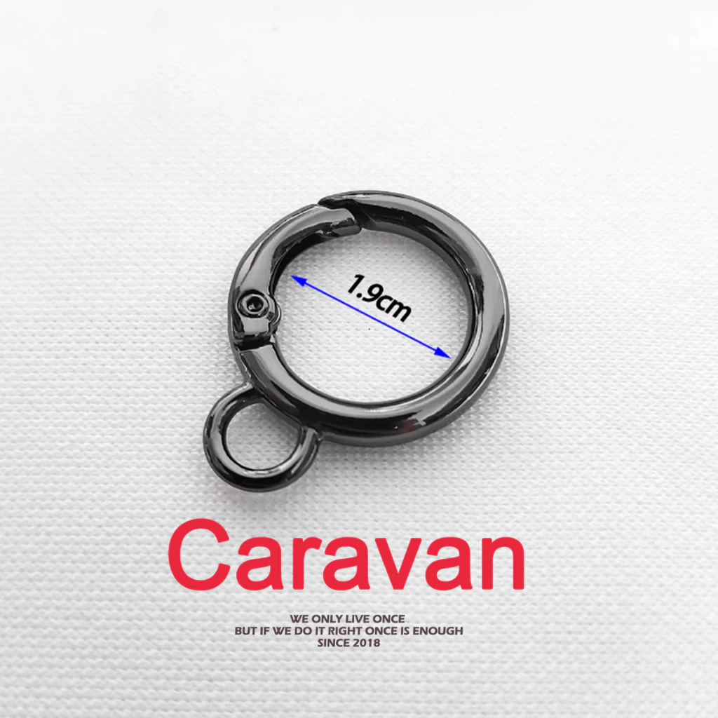 Caravan Crew Keychain พวงกุญแจเท่ๆ ห่วงพวงกุญแจ พวงกุญแจโลหะ