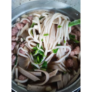 เส้นก๋วยจั๊บเวียดนามสด เส้นก๋วยจั๊บญวน ตรา ช. ระติเดช ขนาด 500 กรัม
