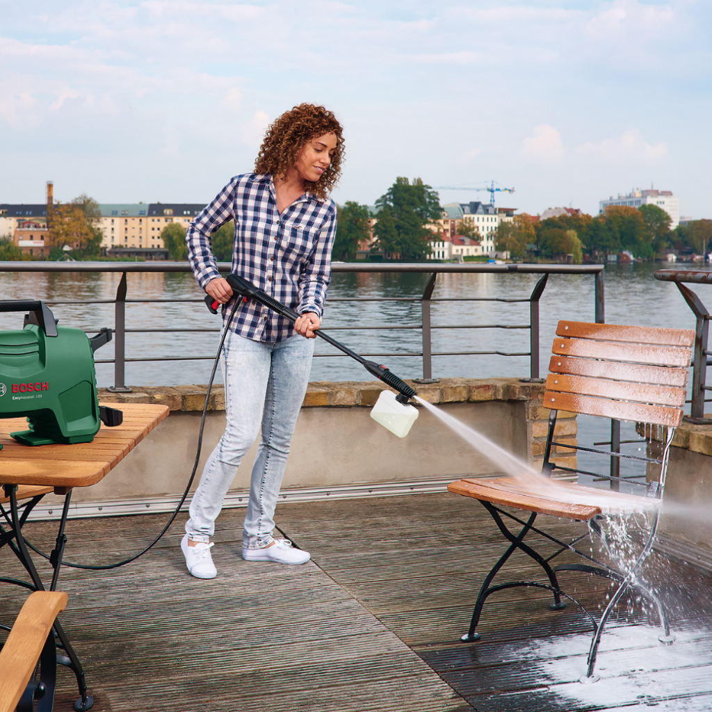Bosch รุ่น Easy Aquatak 110 เครื่องฉีดน้ำแรงดันสูง 110 รูปที่ 3