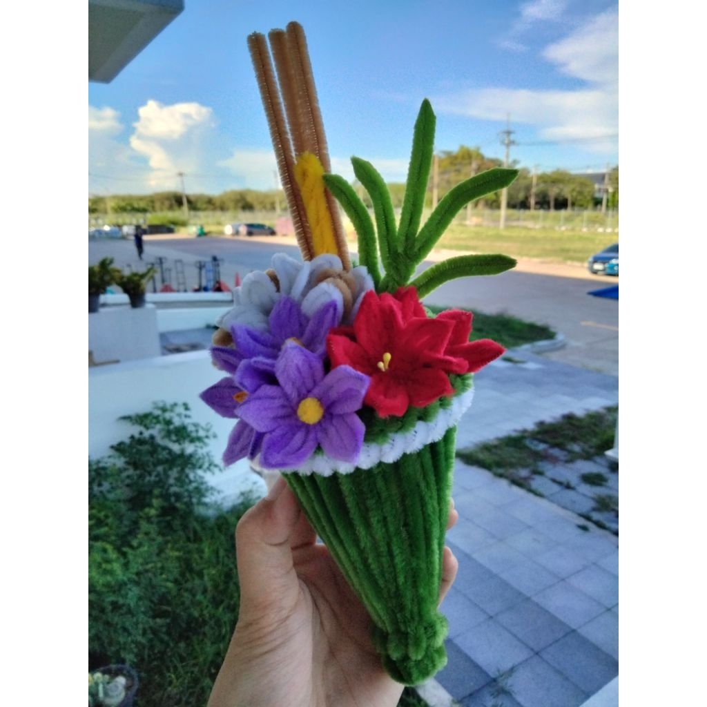 🌼กรวยดอกไม้ ไหว้ครู 🌼(🚫สั่งล่วงหน้า 1-2 วันนะคะ🚫) วันครู ไหว้ครู กรวยดอกไม้ (ถ่ายรูปจากงานจริงค่ะ)