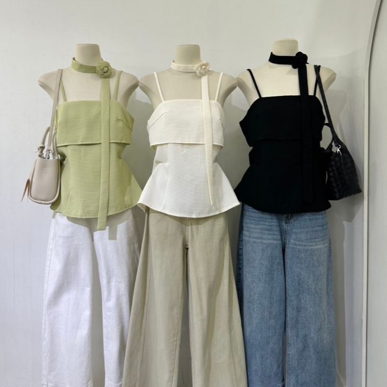 M2168 เสื้อสายเดี่ยวแต่งเลเยอร์ มาพร้อมโชคเกอร์ดอกไม้เข้าเซ็ต